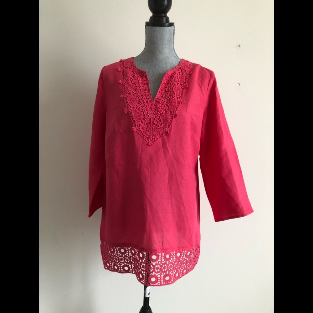 JM collection blouse 👚 with embroidered lace